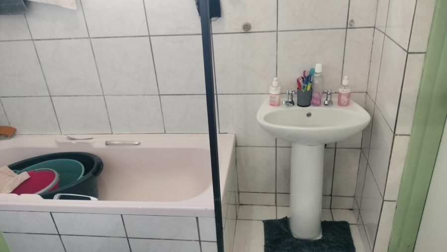 4 Bedroom Property for Sale in Ladybrand Free State